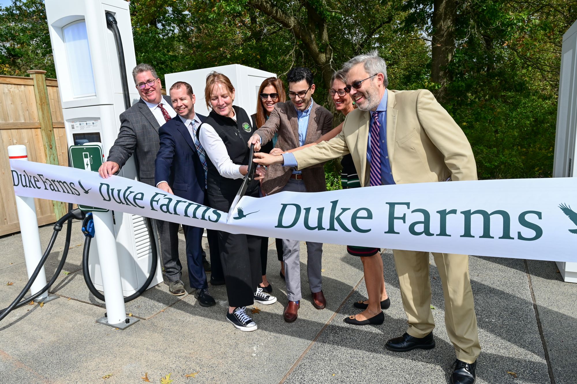 Duke Farms Unveils New Jersey’s First Electric Vehicle Fast Charging Station Powered by Electricity From On-Site Solar, Demonstrating Leadership in the Transition to Clean Transportation